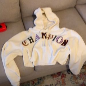 Champion 1/2 cropped sweatshirt
